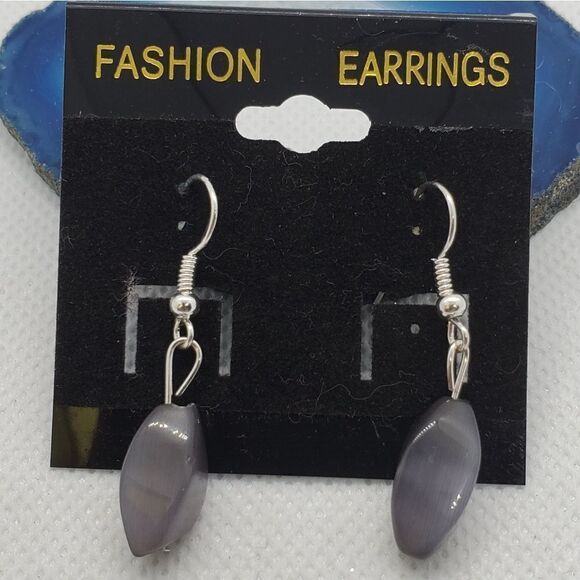 NWT Fashion Earrings Gray Cat's Eye Earrings - Picture 1 of 2